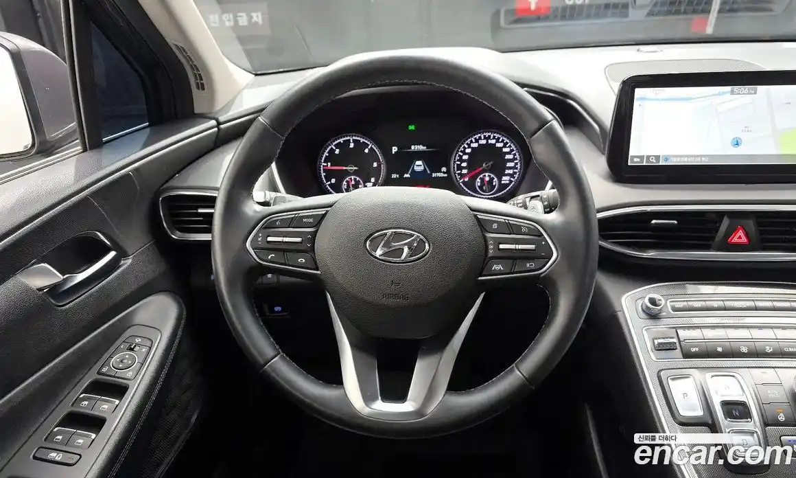 Hyundai Santa Fe 2023 2.2 гидро в Москве № 1417382, фото 19