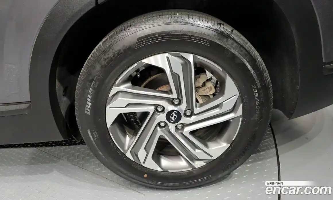Hyundai Santa Fe 2023 2.2 гидро в Москве № 1417382, фото 7