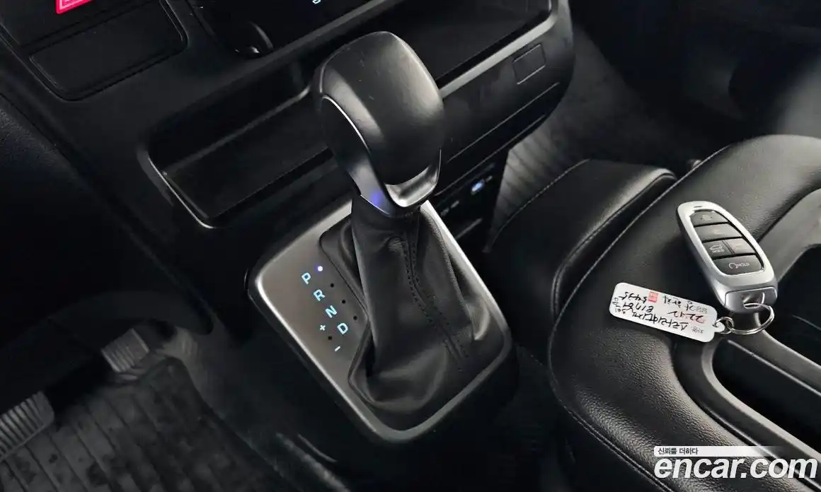 Hyundai Staria 2022 2.2 гидро в Москве № 1417536, фото 12