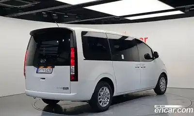 Hyundai Staria 2022 2.2 гидро в Москве № 1417536, миниатюра 2