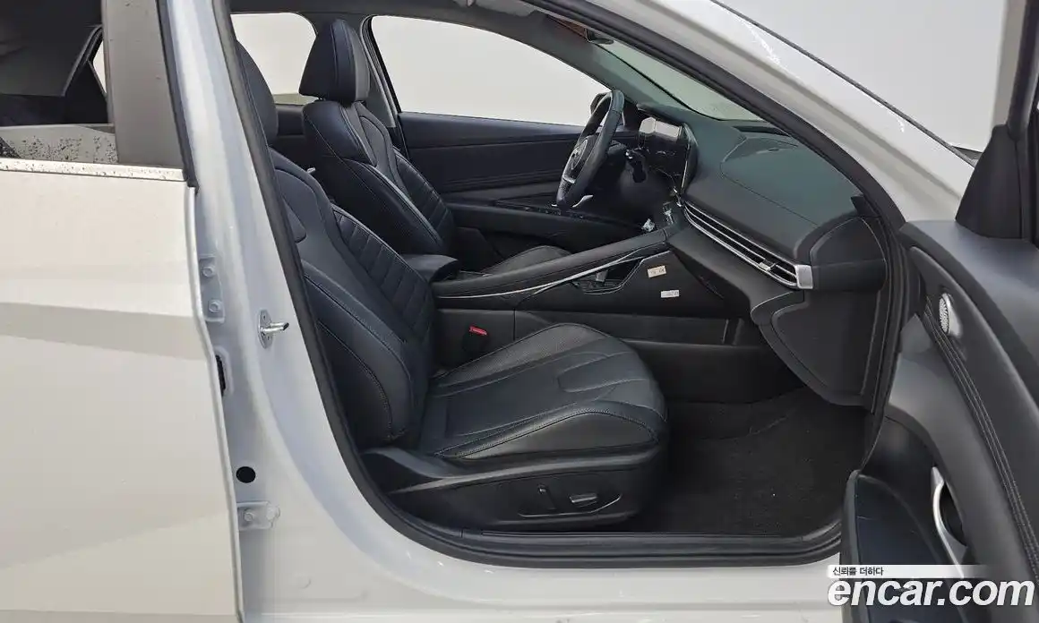 Hyundai Avante 2023 1.6 гидро, фото 17