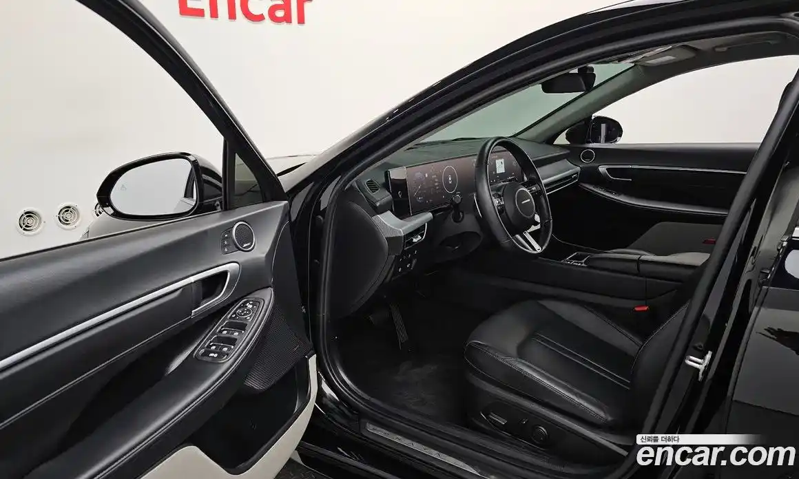 Hyundai Sonata 2023 1.6 гидро в Москве № 1417641, фото 12