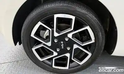 Kia Ray 2023 1.0 гидро в Москве № 1418387, миниатюра 5