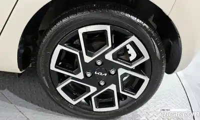 Kia Ray 2023 1.0 гидро в Москве № 1418387, миниатюра 7