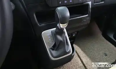Hyundai Staria 2025 3.5 гидро в Москве № 1536857, миниатюра 12