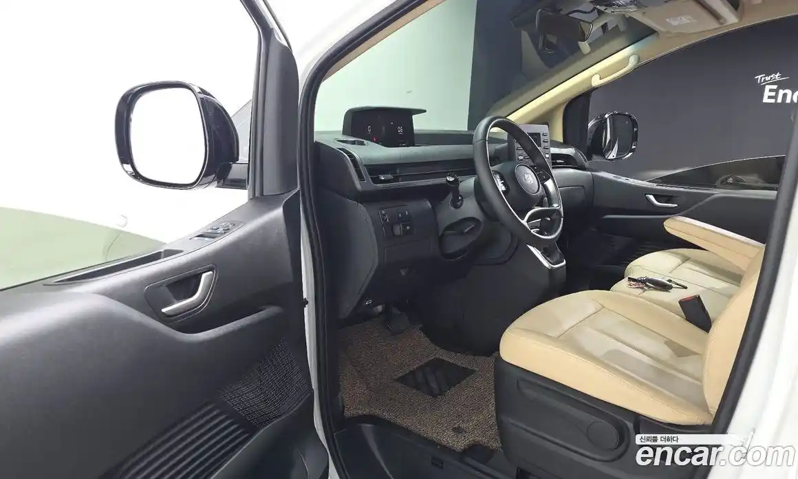 Hyundai Staria 2025 3.5 гидро в Москве № 1536857, фото 17