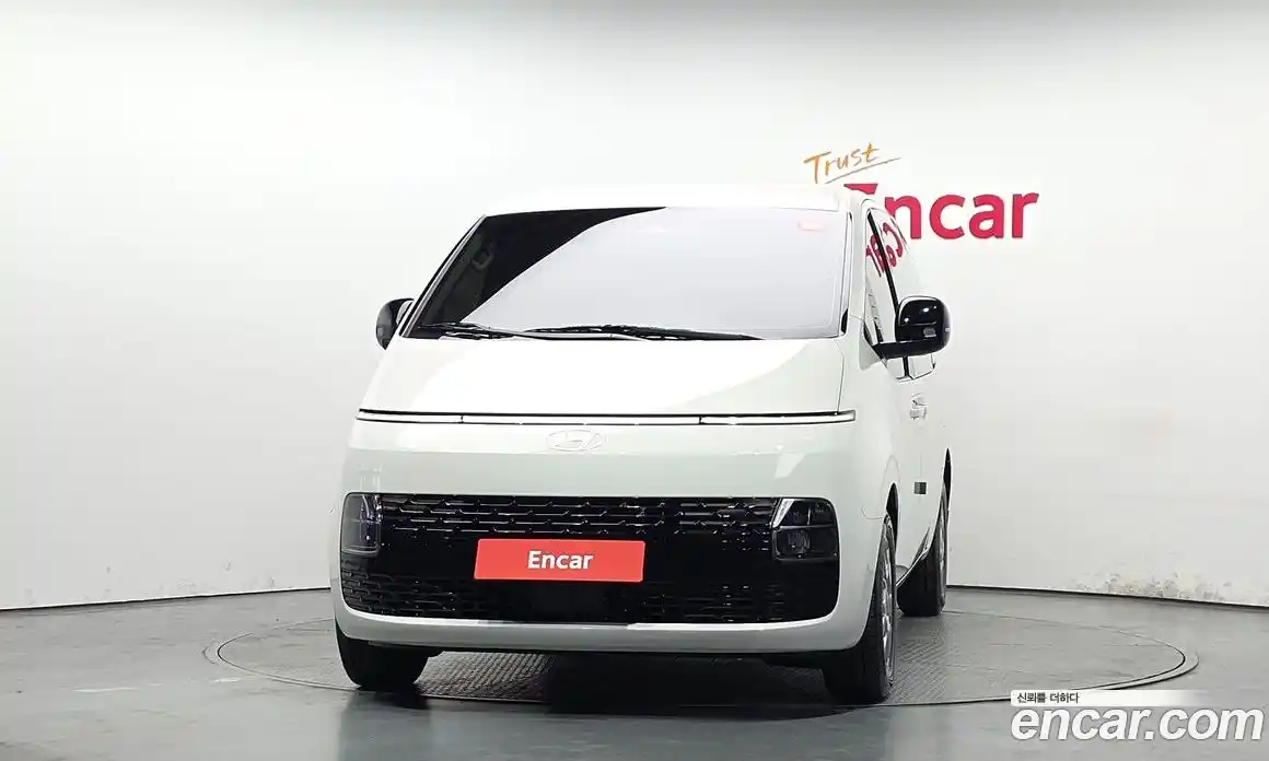 Hyundai Staria 2025 3.5 гидро в Москве № 1536857, фото 3
