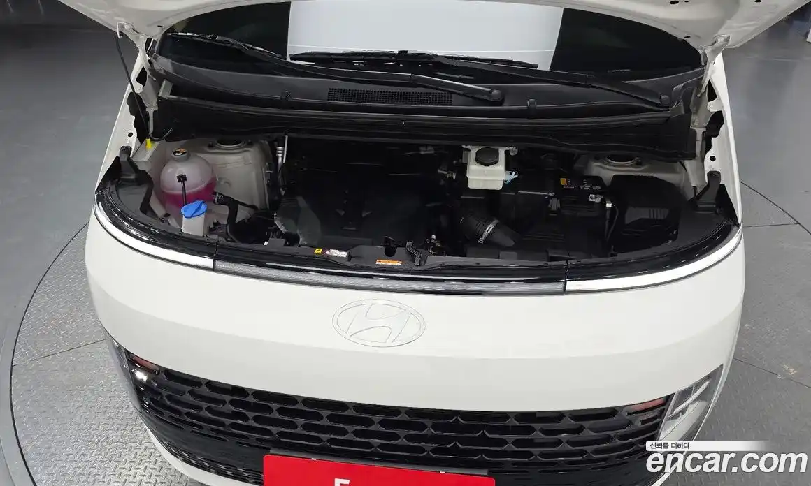 Hyundai Staria 2025 3.5 гидро в Москве № 1536857, фото 6