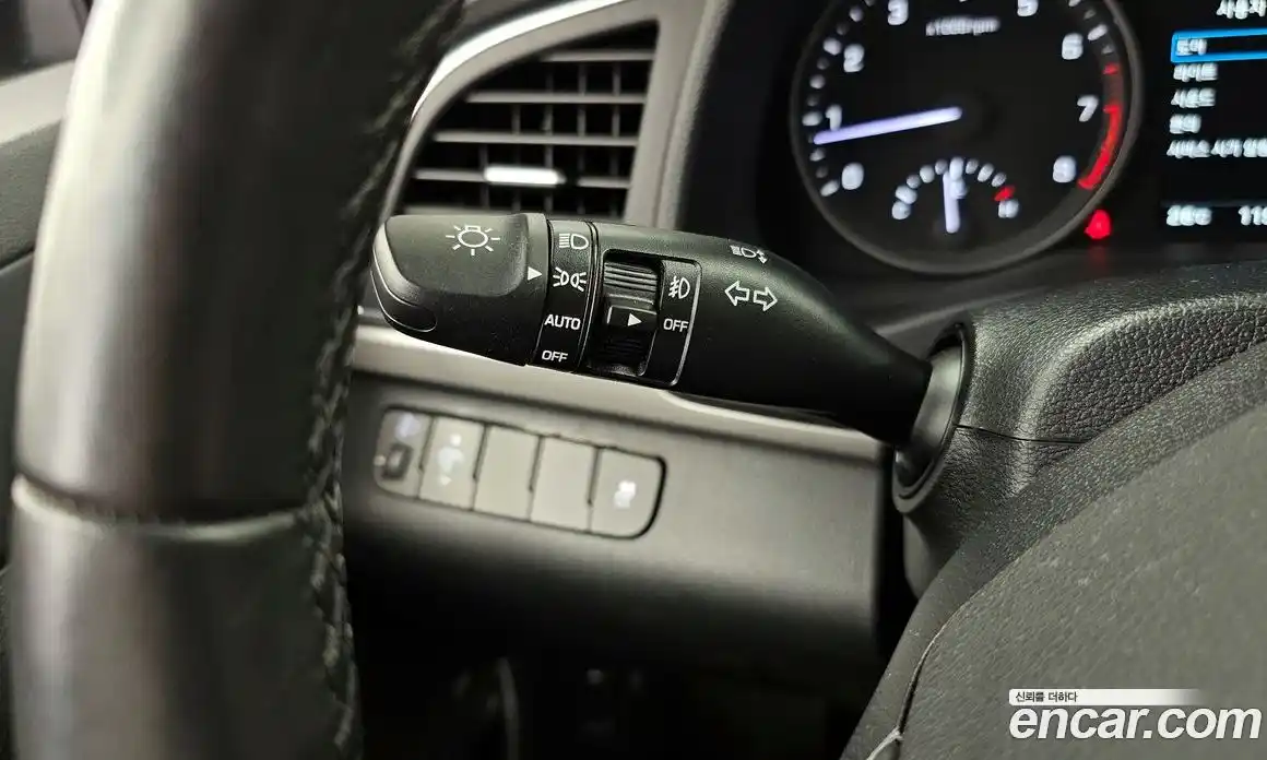 Hyundai Avante 2018 1.6 гидро в Москве № 1536927, фото 20