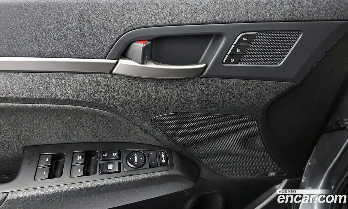 Hyundai Avante 2018 1.6 гидро в Москве № 1536927, фото 30