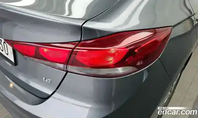Hyundai Avante 2018 1.6 гидро в Москве № 1536927, миниатюра 9