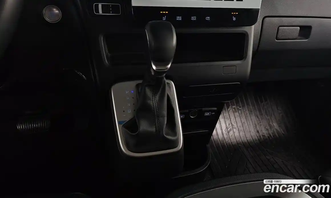 Hyundai Staria 2022 2.2 гидро в Москве № 1536984, фото 12