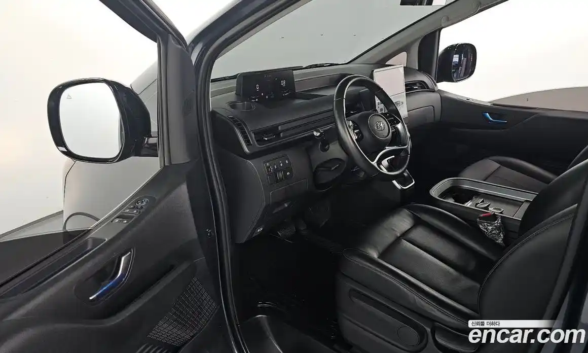 Hyundai Staria 2022 2.2 гидро в Москве № 1536984, фото 13