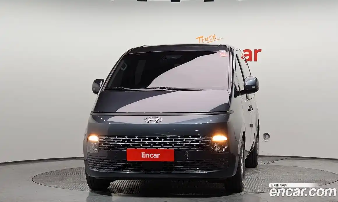 Hyundai Staria 2022 2.2 гидро в Москве № 1536984, фото 3