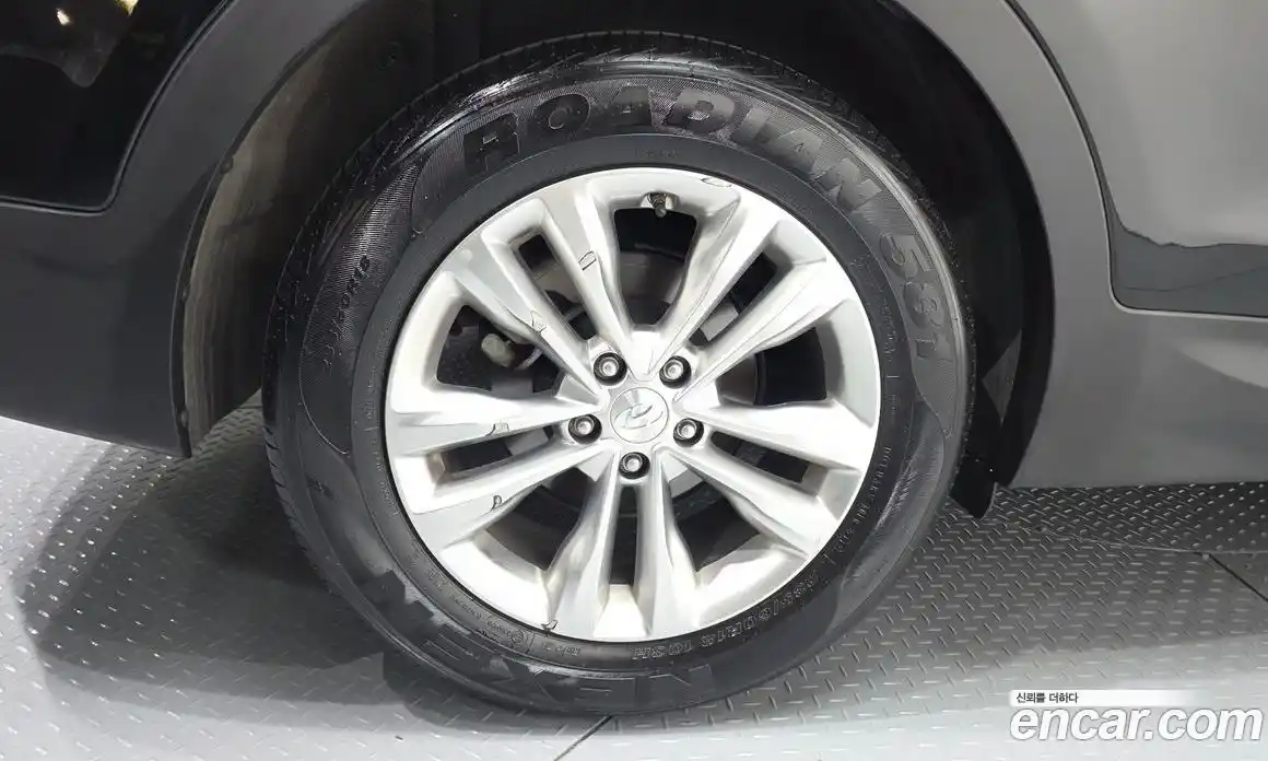 Hyundai Santa Fe 2018 2.0 гидро в Москве № 1537141, фото 7