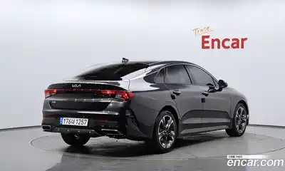 Kia K5, 2022