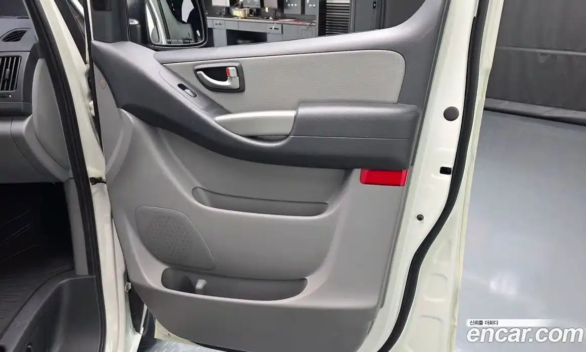 Hyundai Starex 2015 2.5 гидро в Москве № 1610310, фото 13