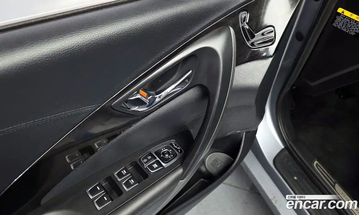 Hyundai Grandeur 2015 2.4 гидро в Москве № 1610738, фото 16