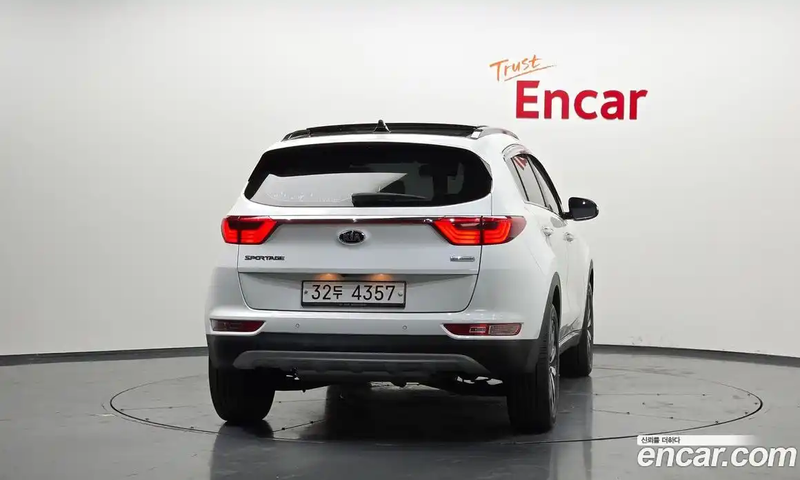 Kia Sportage 2017 1.7 гидро в Москве № 1611351, фото 4
