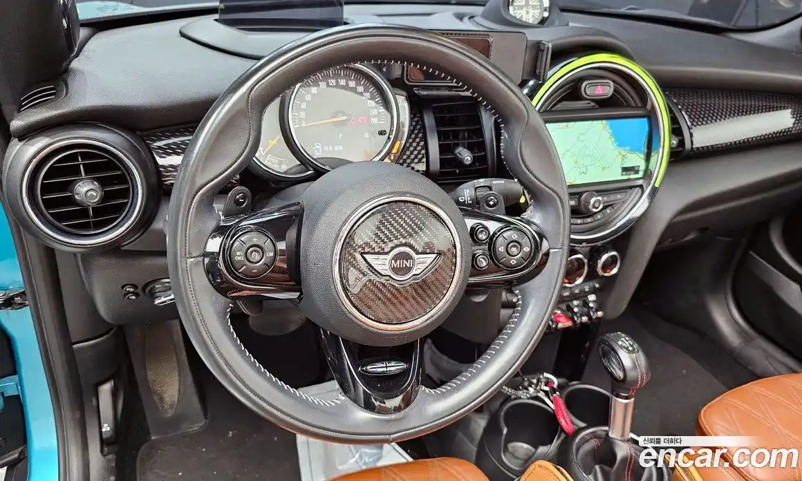 Mini Cooper Convertible 2018 2.0 гидро в Москве № 167155, фото 13