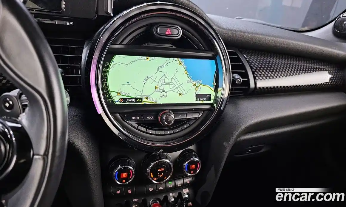 Mini Cooper Convertible 2018 2.0 гидро в Москве № 167155, фото 14