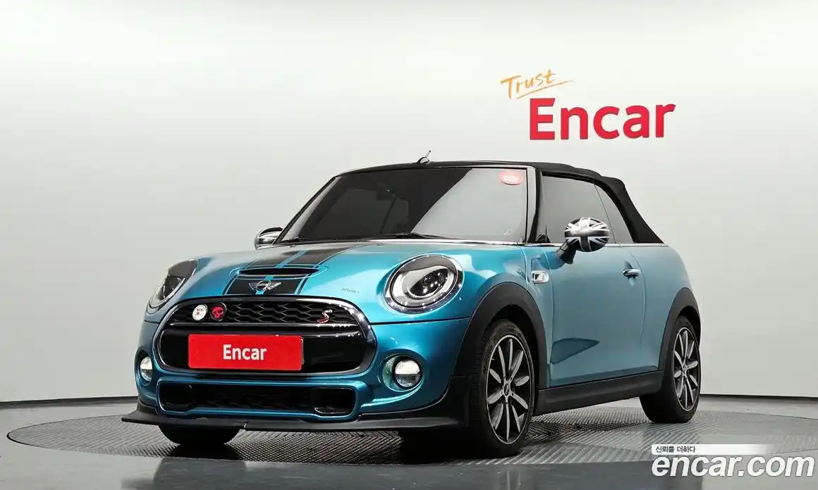 Mini Cooper Convertible 2018 2.0 гидро в Москве № 167155, фото 20