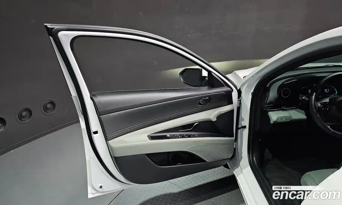 Hyundai Avante 2023 1.6 гидро в Москве № 1830680, фото 14