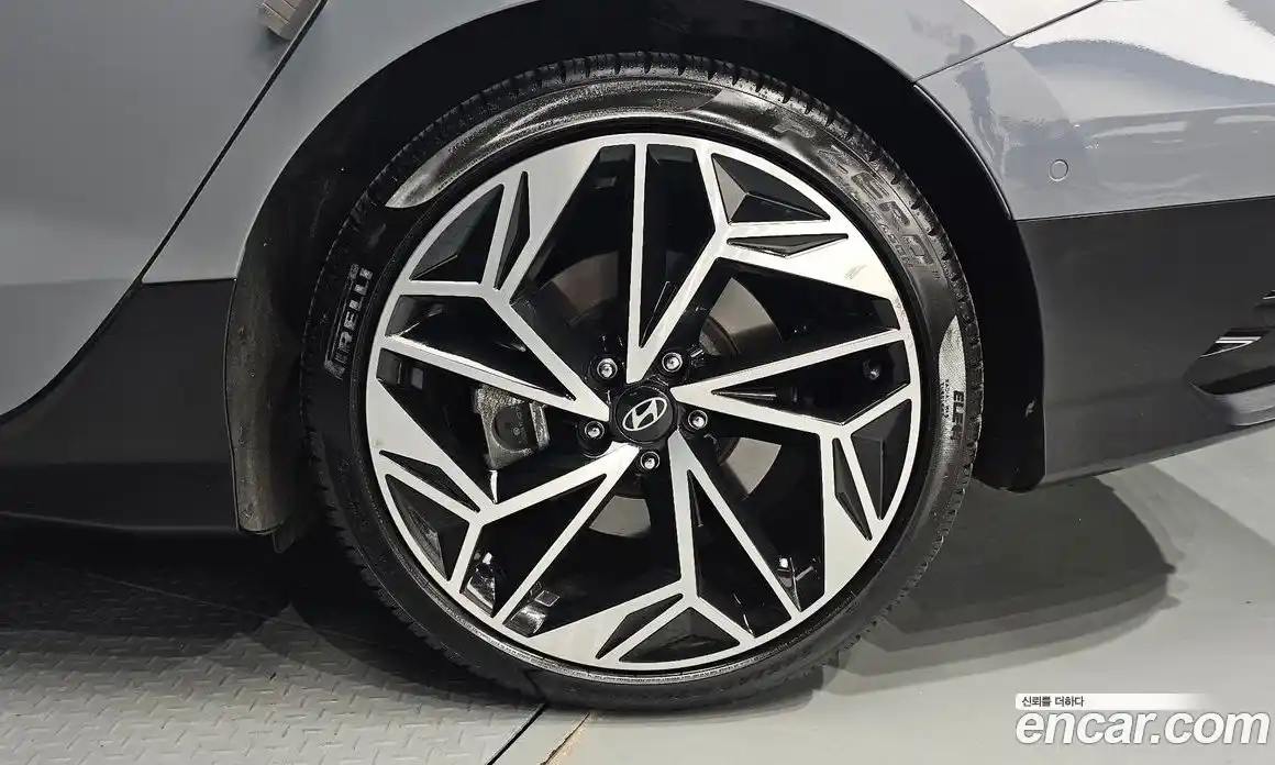 Hyundai Ioniq 6 2023 0.1 гидро в Москве № 1830732, фото 7