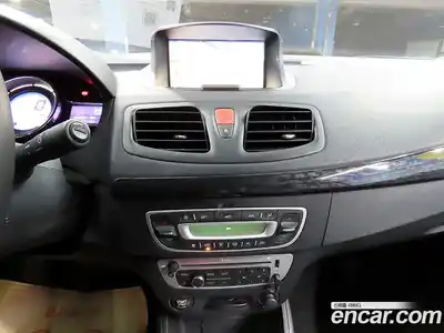 Renault SM3 2014 1.6 гидро в Москве № 186532, миниатюра 10