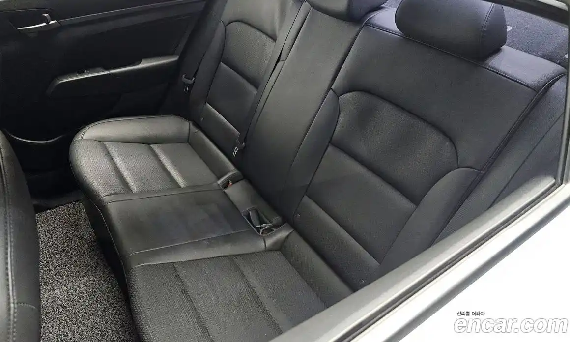 Hyundai Avante 2018 1.6 гидро в Москве № 1903998, фото 31