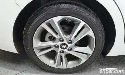 Hyundai Avante 2018 1.6 гидро в Москве № 1903998, миниатюра 5