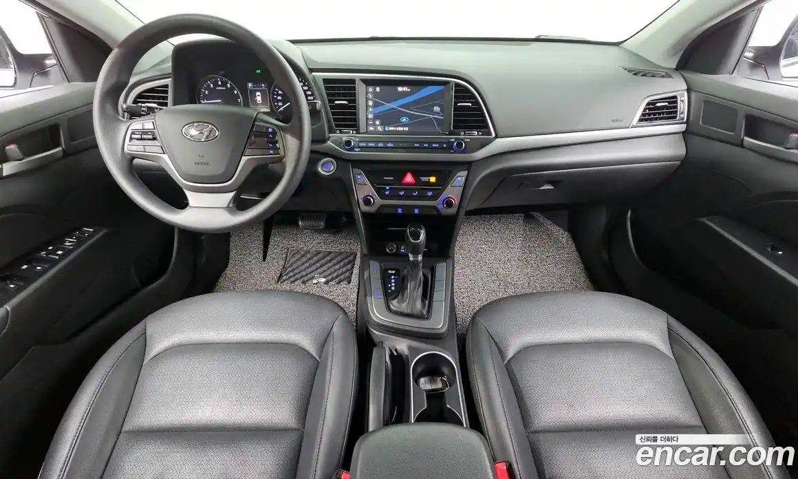 Hyundai Avante 2018 1.6 гидро в Москве № 1903998, фото 10