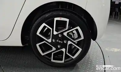 Kia Ray 2022 1.0 гидро в Москве № 1904356, миниатюра 7
