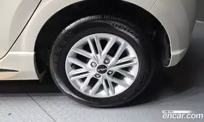 Kia Morning 2023 1.0 гидро в Москве № 1904361, миниатюра 5