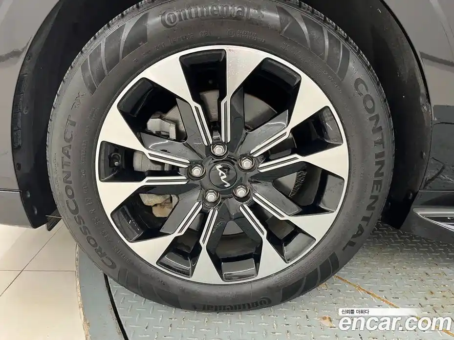 Kia Canival 2022 3.5 гидро в Москве № 1904893, фото 20