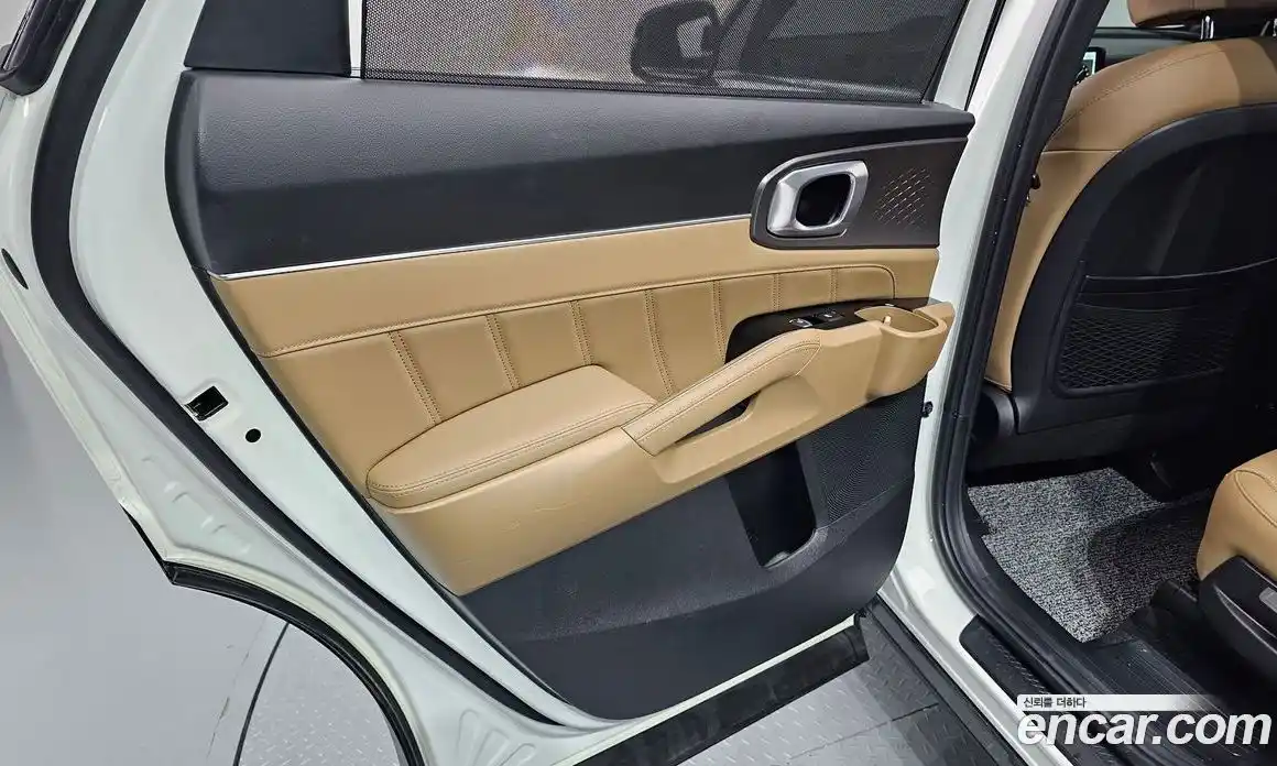 Kia Sorento 2024 2.5 гидро в Москве № 1904961, фото 15