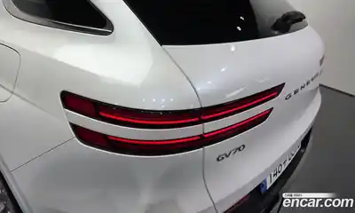 Genesis GV70 2024 2.5 гидро в Москве № 1905227, миниатюра 9