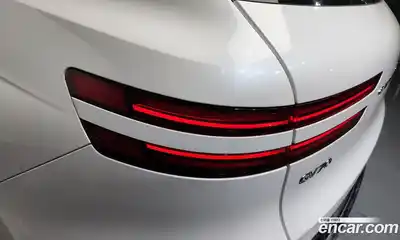 Genesis GV70 2023 2.5 гидро в Москве № 1905307, миниатюра 9
