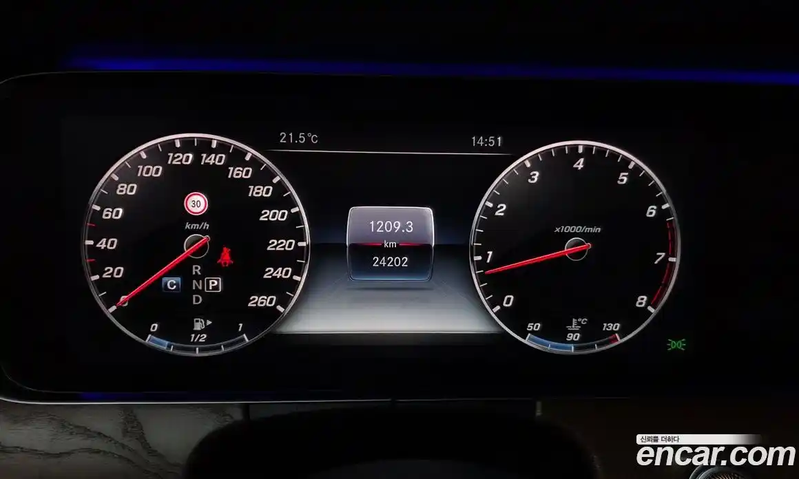 Mercedes-Benz E-Class 2018 2.0 гидро в Москве № 1906194, фото 11