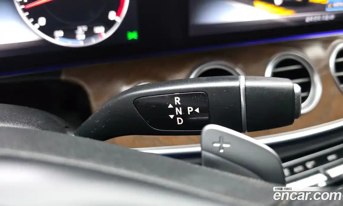 Mercedes-Benz E-Class 2018 2.0 гидро в Москве № 1906194, фото 12