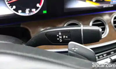 Mercedes-Benz E-Class 2018 2.0 гидро в Москве № 1906194, миниатюра 12