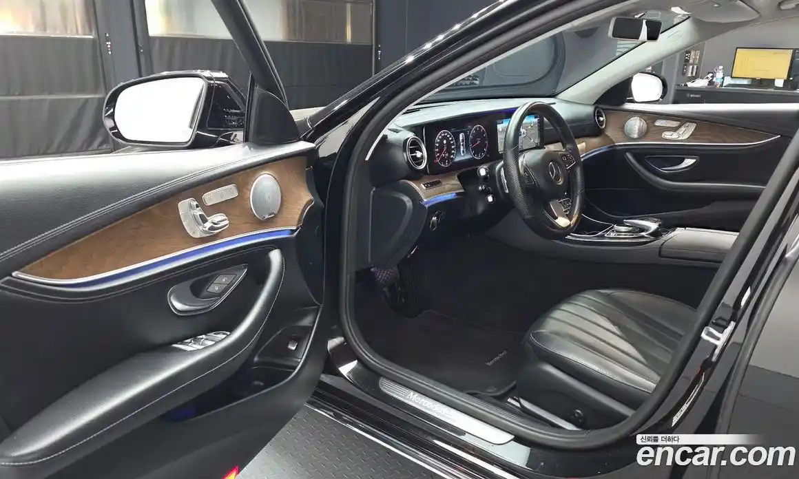 Mercedes-Benz E-Class 2018 2.0 гидро в Москве № 1906194, фото 13