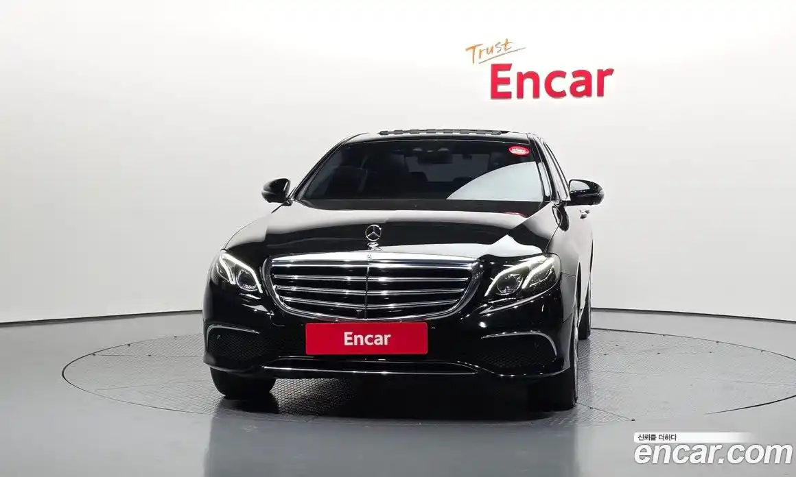 Mercedes-Benz E-Class 2018 2.0 гидро в Москве № 1906194, фото 3