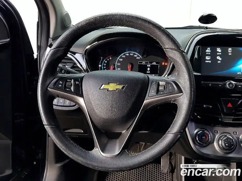Chevrolet Spark 2016 1.0 гидро в Москве, фото 11