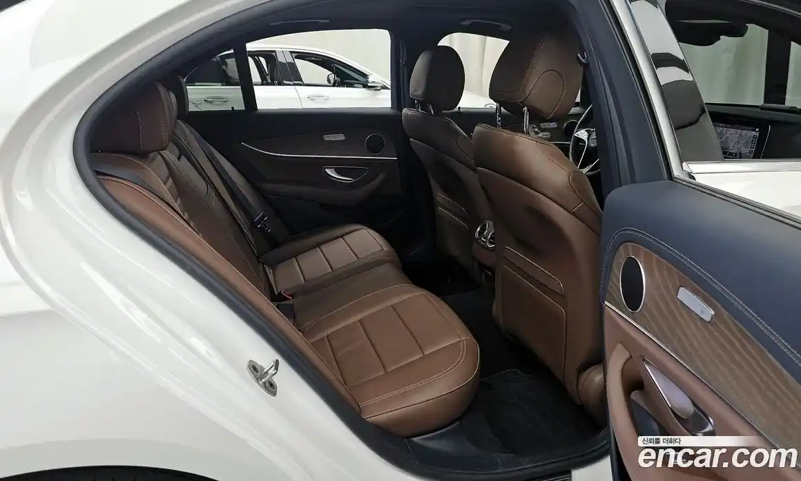Mercedes-Benz E-Class 2022 2.0 гидро в Москве № 1908462, фото 18