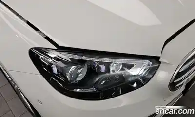 Mercedes-Benz E-Class 2022 2.0 гидро в Москве № 1908462, миниатюра 8