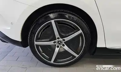 Mercedes-Benz EQE 2023 0.3 гидро в Москве № 1908759, миниатюра 5
