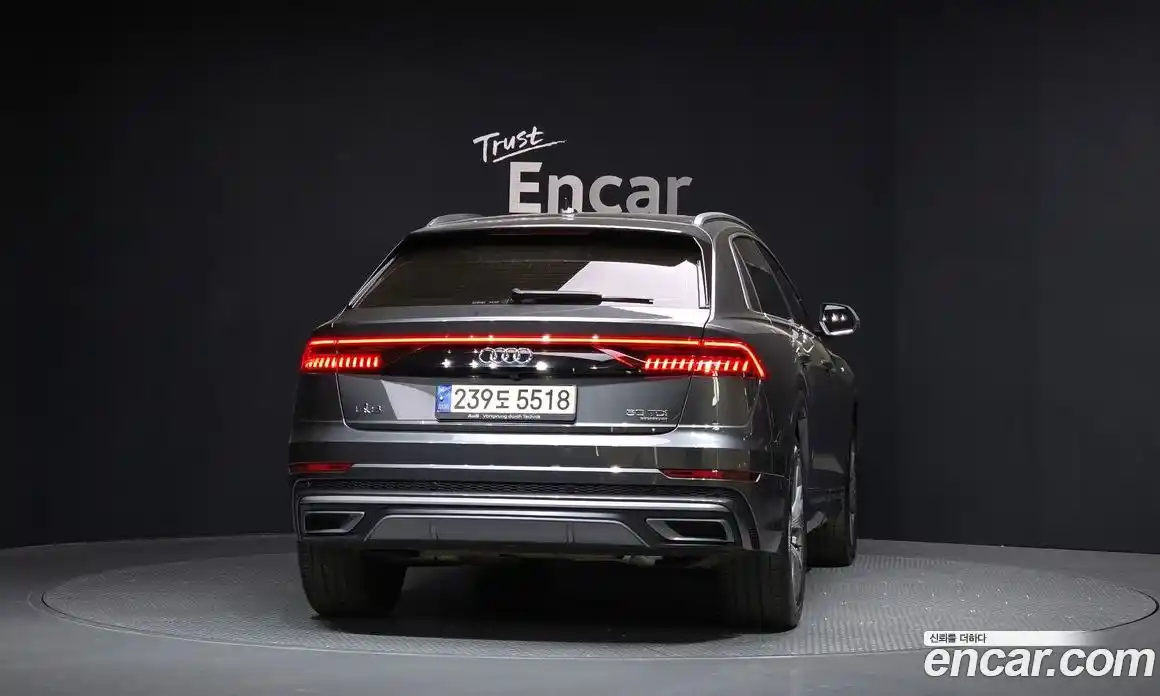 Audi Q8 2021 3.0 гидро в Москве № 1910702, фото 4
