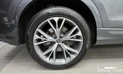 Audi Q8 2021 3.0 гидро в Москве № 1910702, миниатюра 5