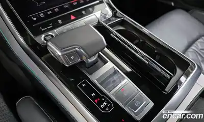 Audi Q8 2021 3.0 гидро в Москве № 1910702, миниатюра 9